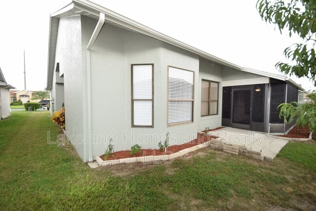 Building Photo - 6022 Crane Dr