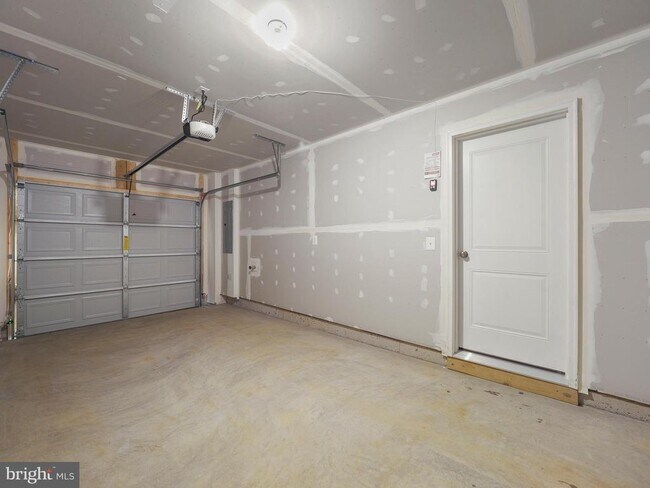 Building Photo - 93 Cooperage Rd