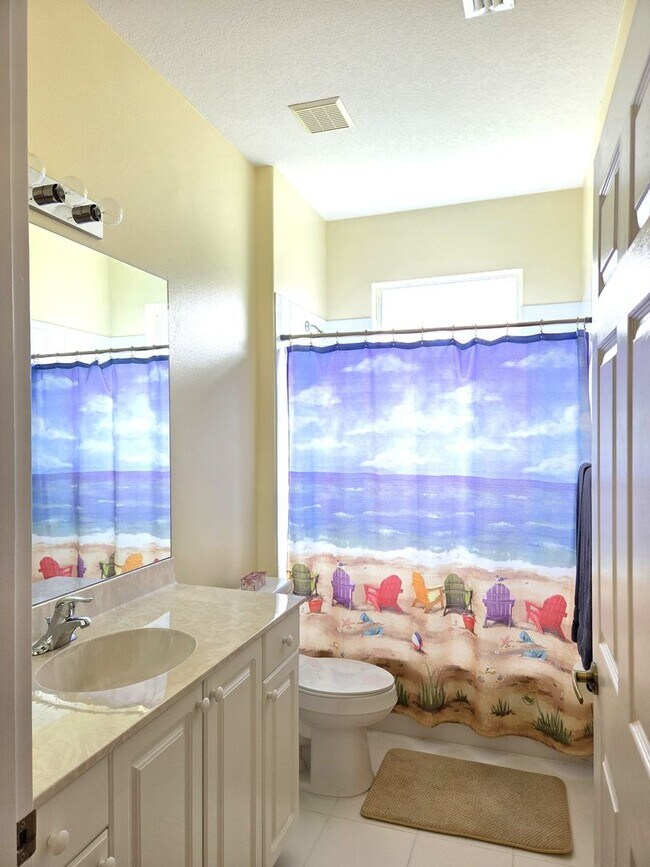 Building Photo - Beautifully Decorated Home~Turn Key~Commun...