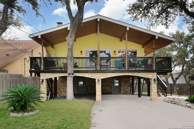 Primary Photo - 1087 Driftwind Dr