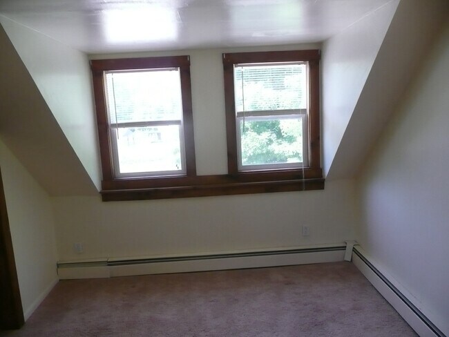 Building Photo - LO-37 Spring St. Newmarket, NH