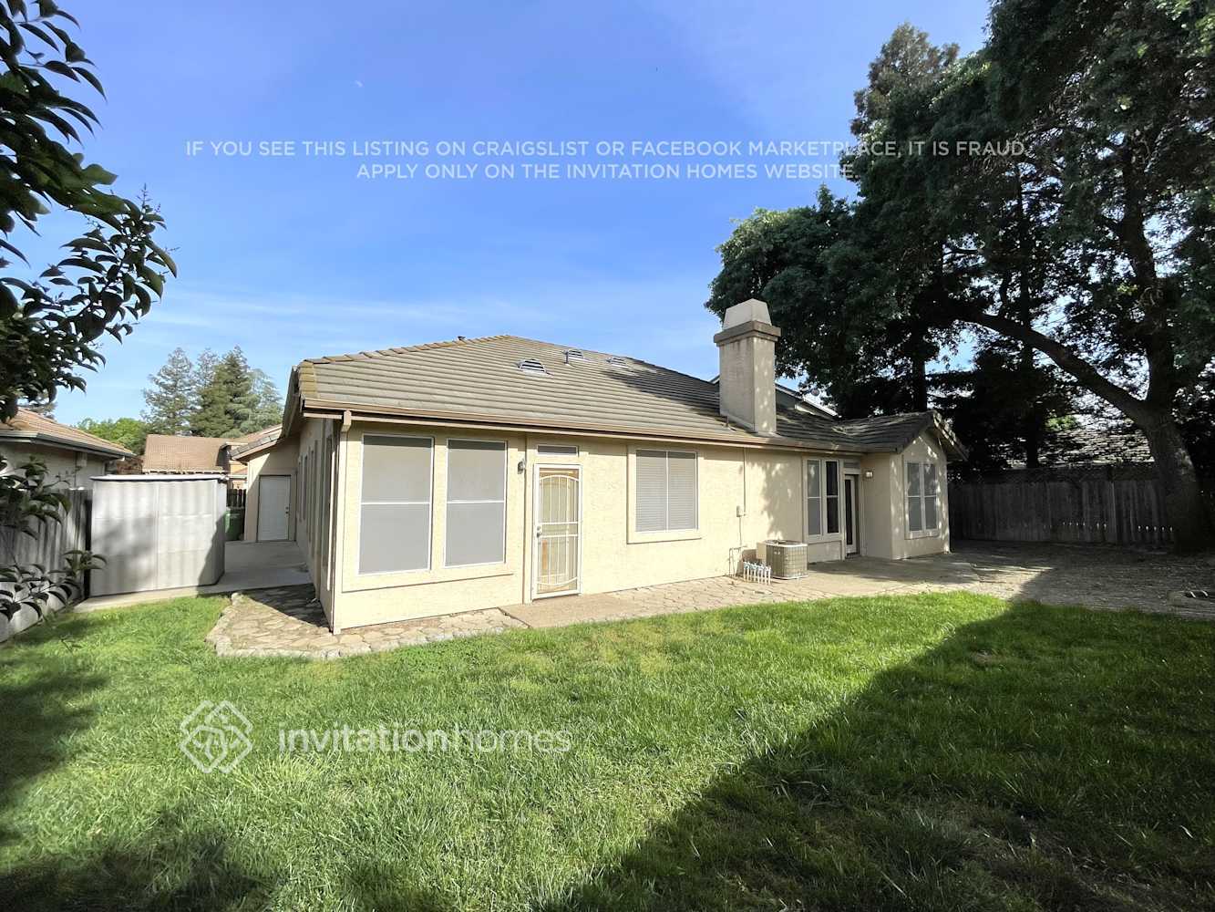 Building Photo - 869 Lariat Loop