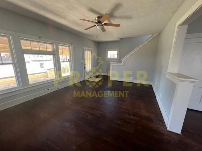 Building Photo - 55 Sandhurst Dr