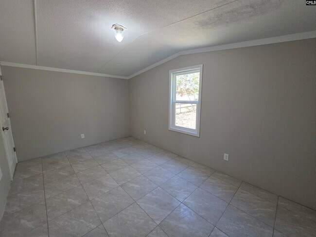 Building Photo - 714 Windy Rd