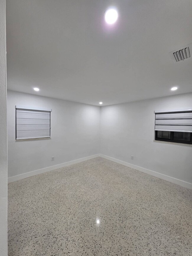 Building Photo - 18730 NW 29th Pl