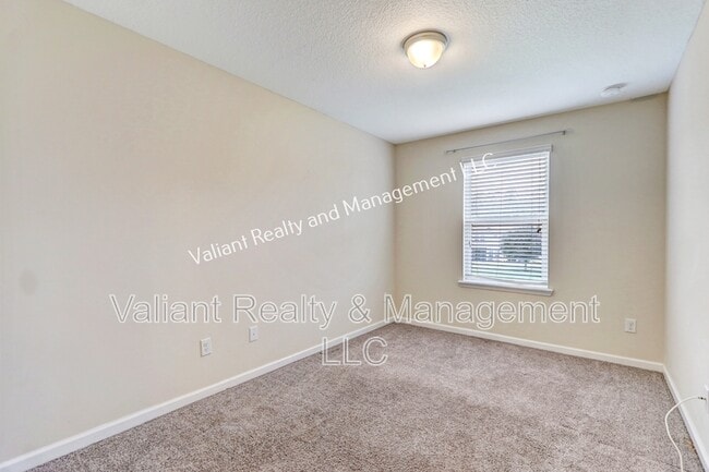 Building Photo - 95 Nelson Ln