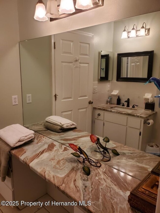 Building Photo - 6630 River Run Blvd