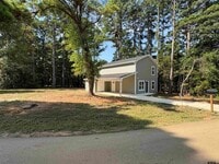 Building Photo - 305 Post Oak Dr