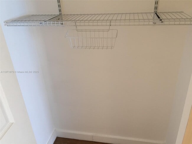 Building Photo - 3410 Coral Wy