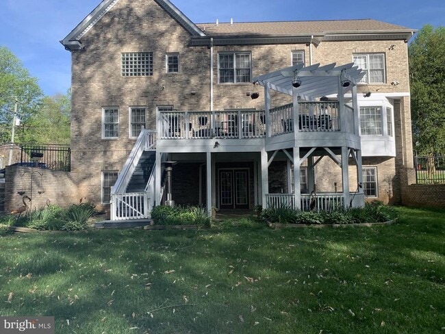 Building Photo - 3128-FURNISHED Prosperity Ave
