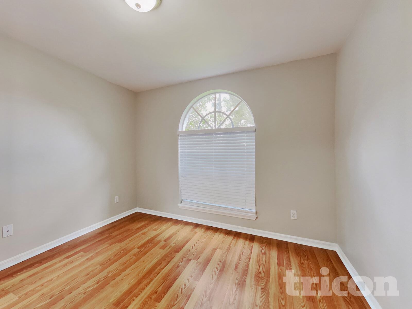 Building Photo - 143 Wornall Dr