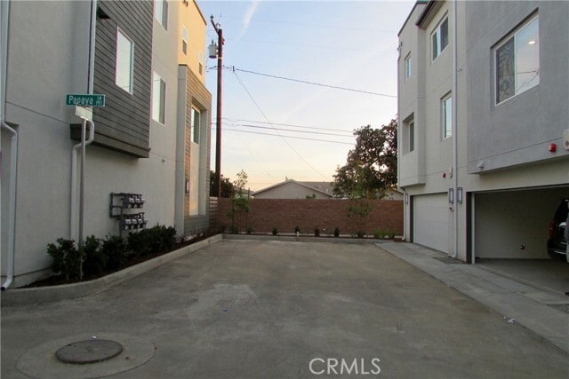 Building Photo - 14424 Lily Ln