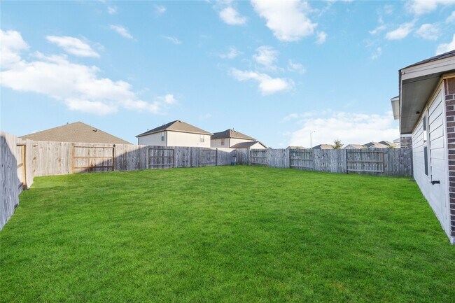 Building Photo - 5031 Hurston Pk Trl