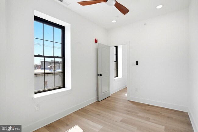 Building Photo - 1720 N 24th St