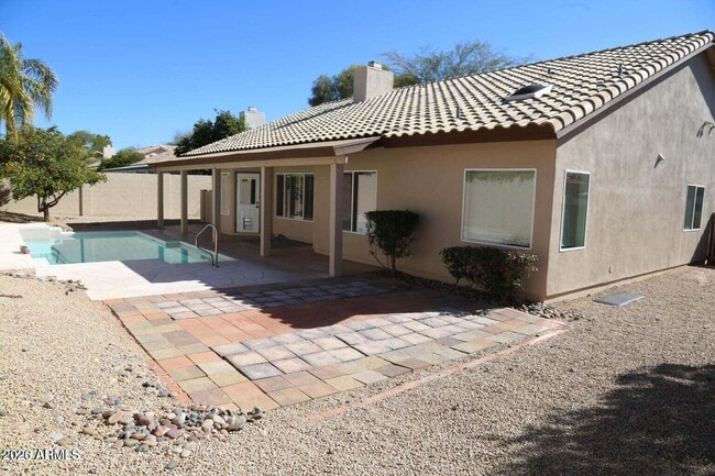 Building Photo - 9014 E Larkspur Dr