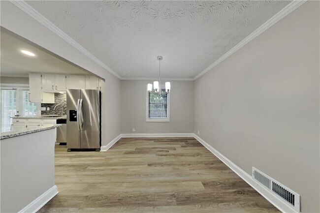 Building Photo - 702 Talemwood Ct SW