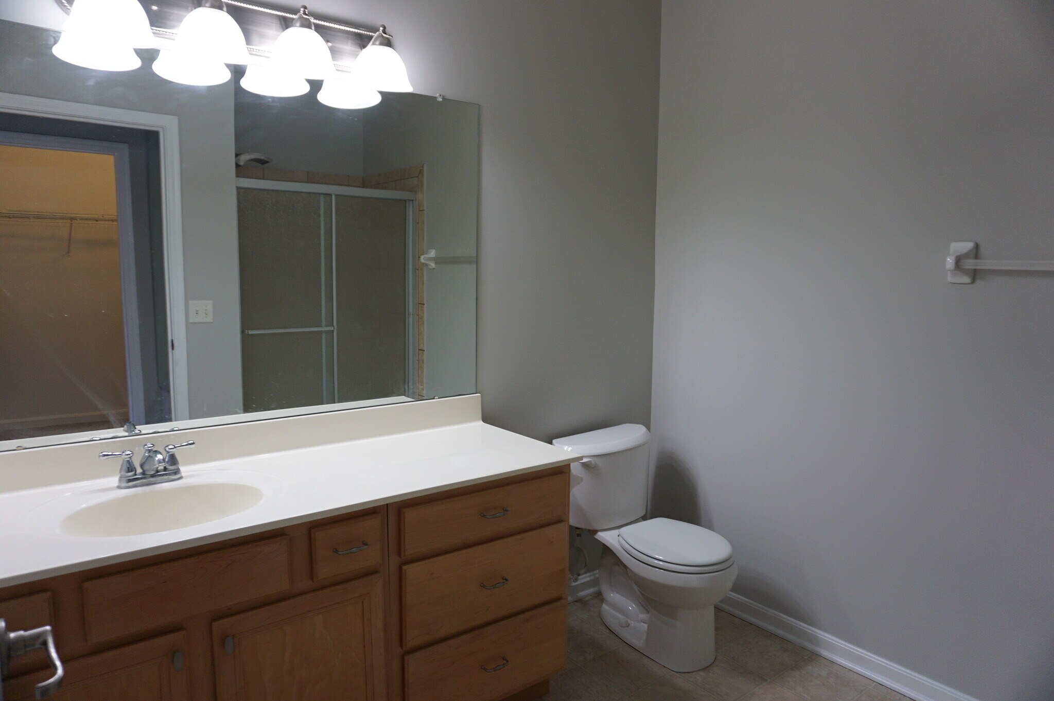 Master Bath - 2636 Harding Ct