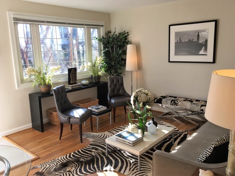 Building Photo - 1316 Constitution Ave NE