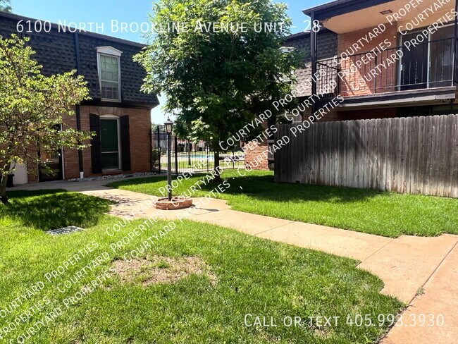 Building Photo - 6100 N Brookline Ave