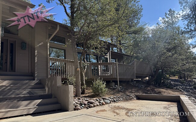 Building Photo - Home in Haisley Homestead HOA ~ COMP HOLD