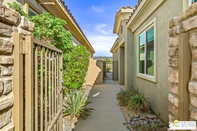 Building Photo - 67344 Lakota Ct