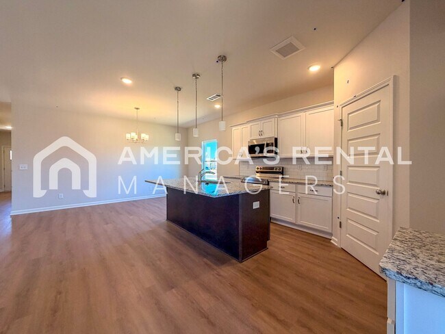 Building Photo - Modern Living in Havenridge!