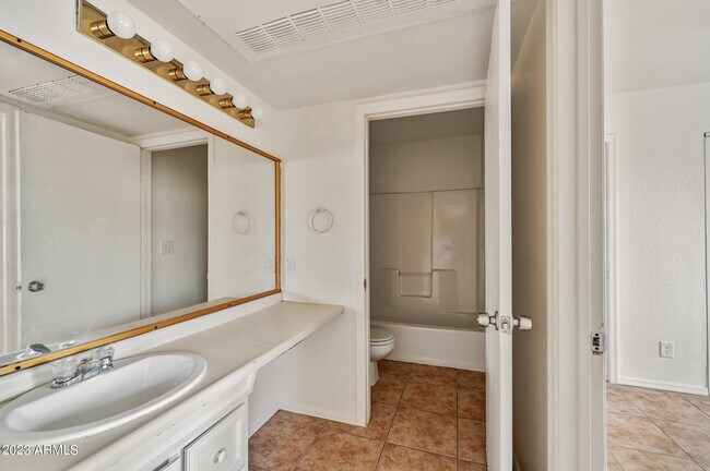 Building Photo - 2650 E McKellips Rd