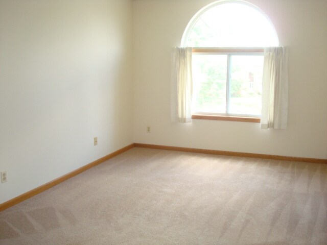 Bedroom - 400 Parkside Dr