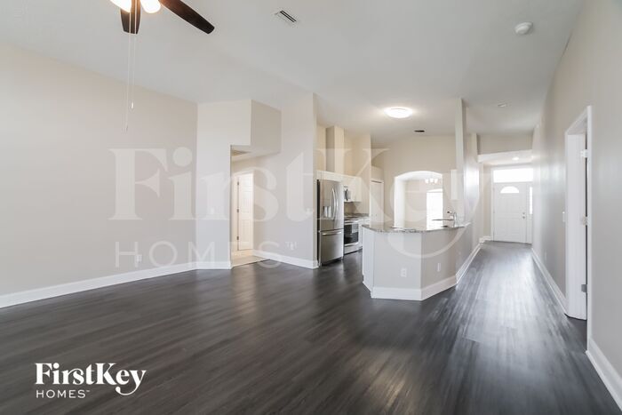 Building Photo - 9812 Cristina Dr