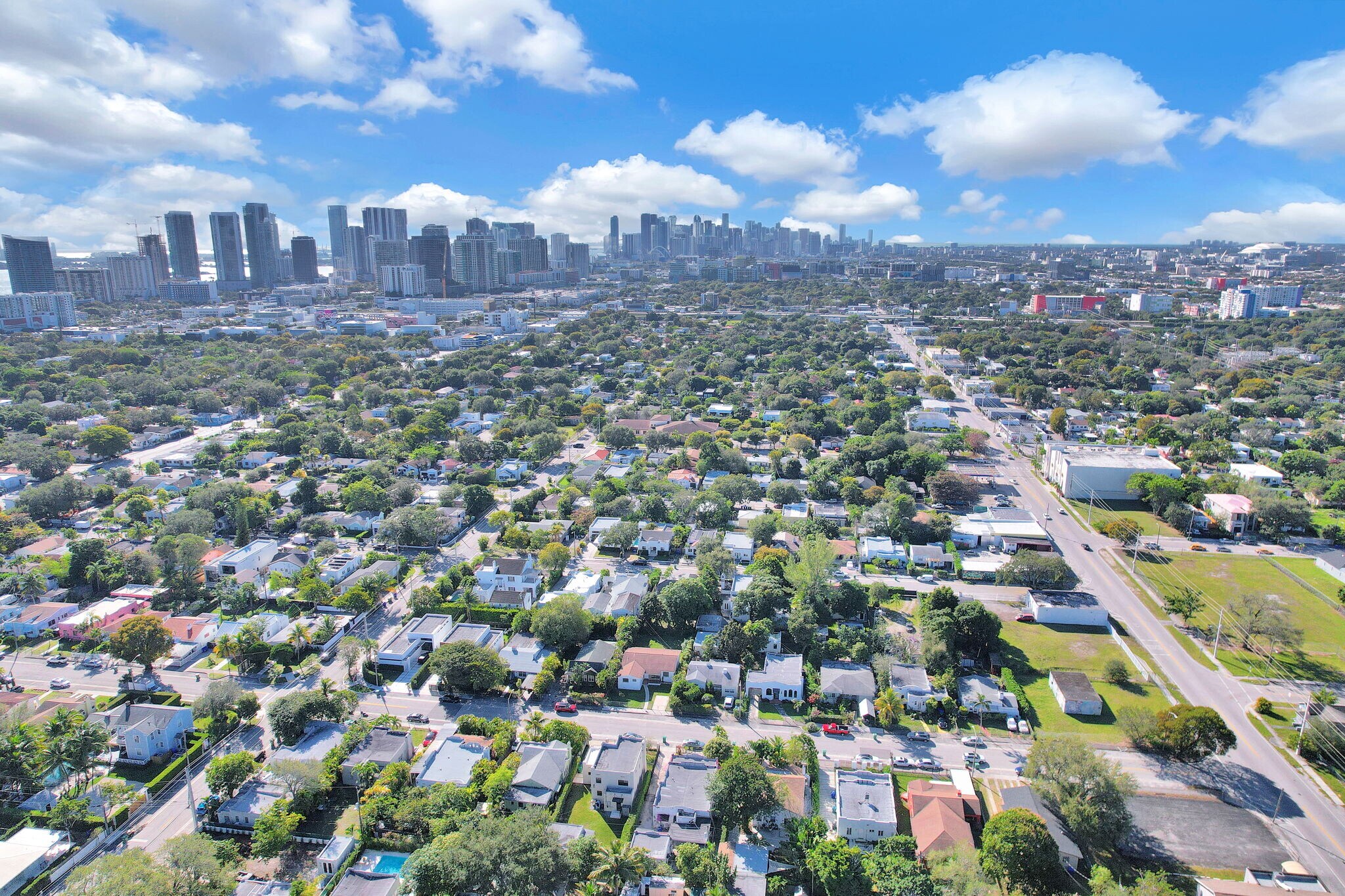 Building Photo - 135 NW 48th Ct