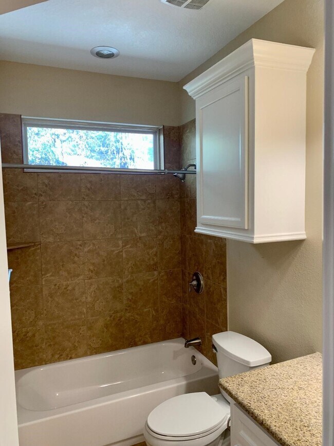 Building Photo - 16795 N Blue Jay Dr