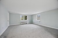 Building Photo - 11 Trent Rd