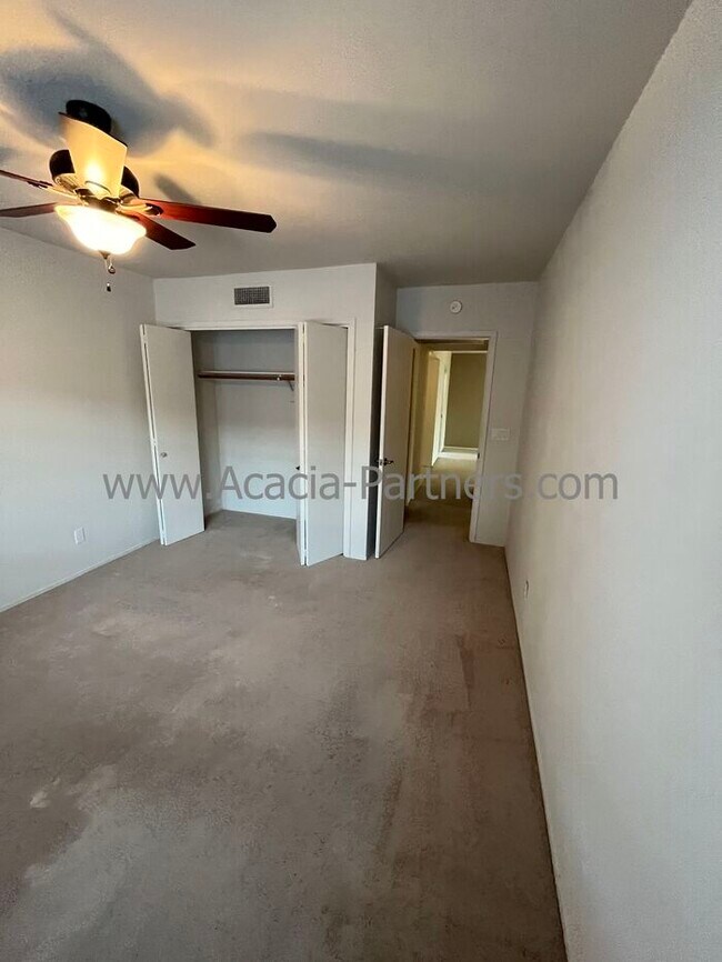 Building Photo - Dorado Country Club Estates