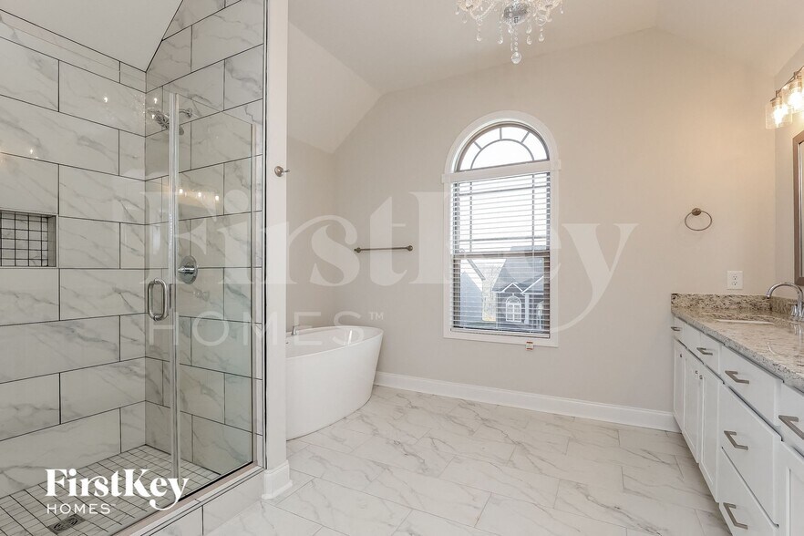 Building Photo - 766 Buffalo Frd Dr