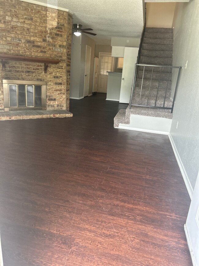 Building Photo - 2140 Aspen Dr