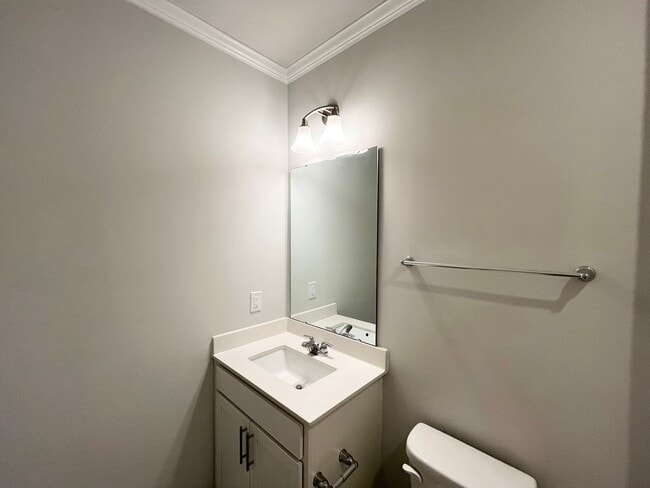 Building Photo - Newly Built 4BD, 3.5BA Zebulon Home with a First Floor Bedroom and Screened Patio in an HOA Commu...