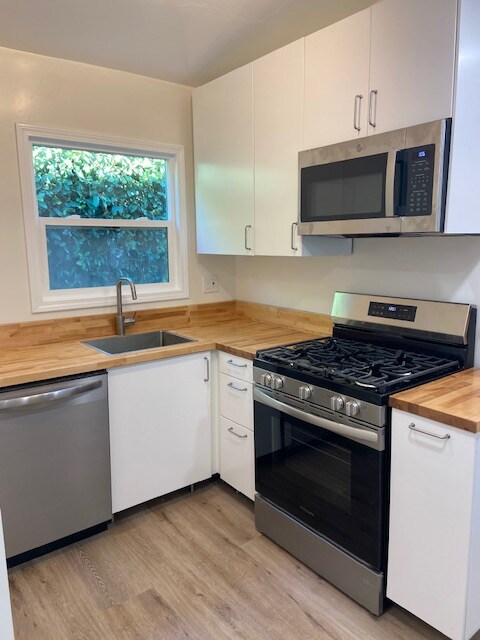 Building Photo - 408 West St