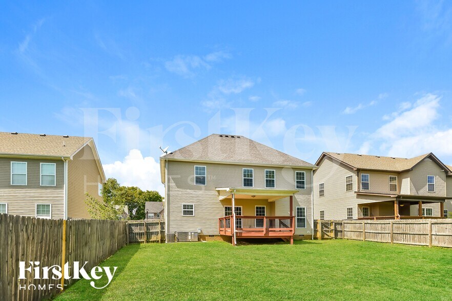 Building Photo - 3707 Wind Mill Ct