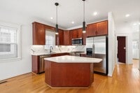 Building Photo - BEAUTIFUL CLIFTON HOME W/FENCED IN YARD AND FINISHED BASEMENT