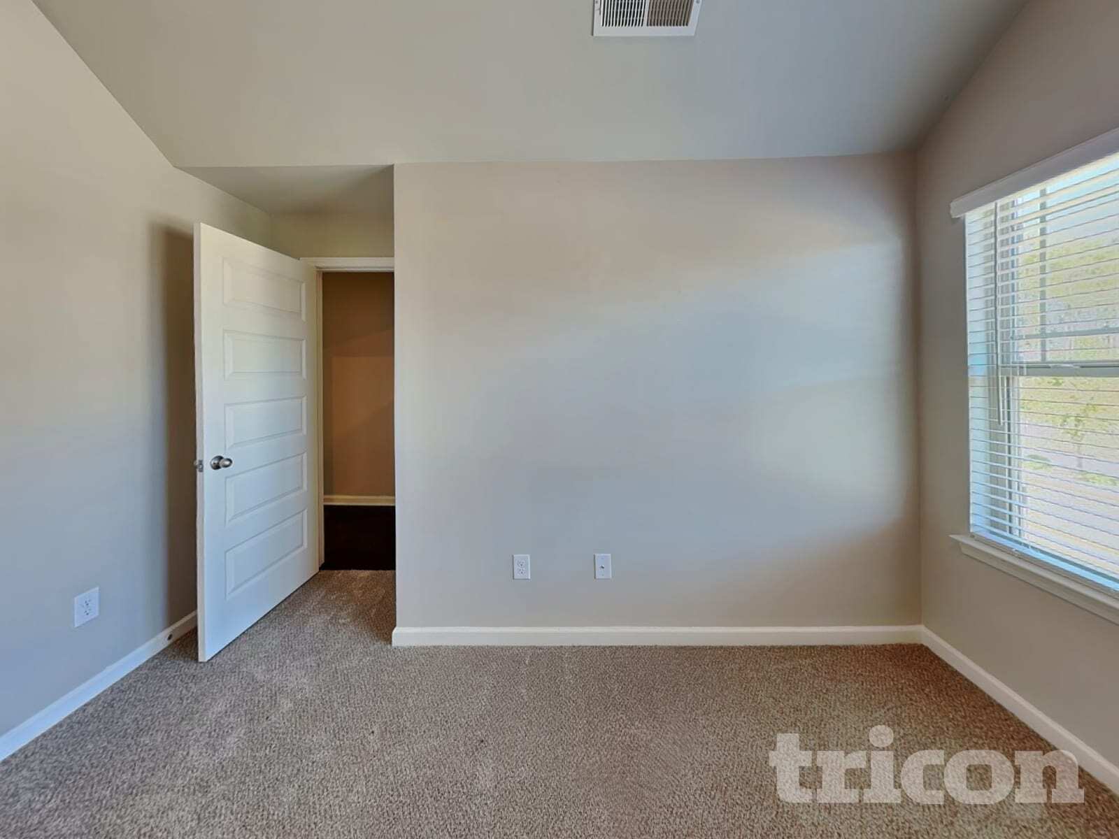 Building Photo - 68 Shenandoah Dr