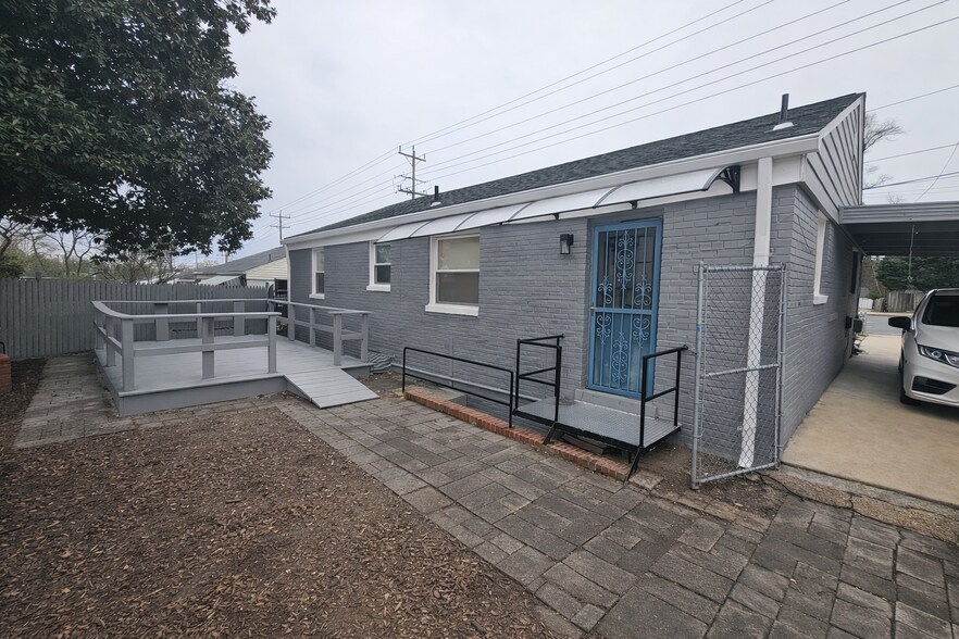 Building Photo - 220 University Blvd E