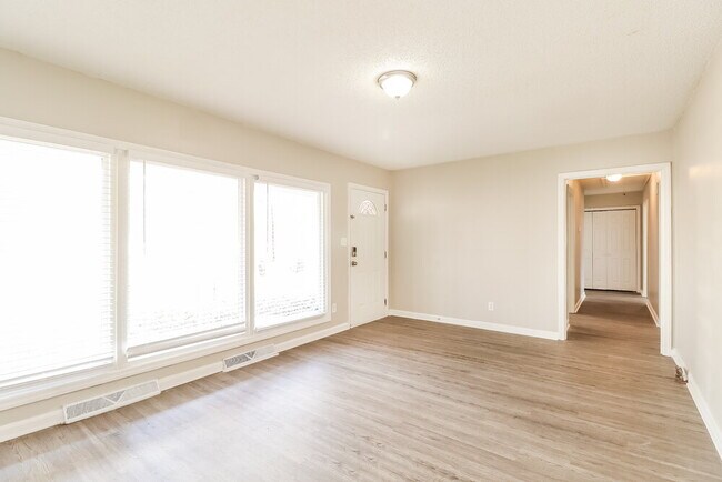 Building Photo - 2007 Garland Ave