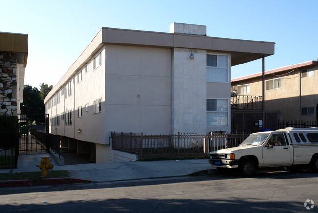 Building Photo - Olive Street Apartments