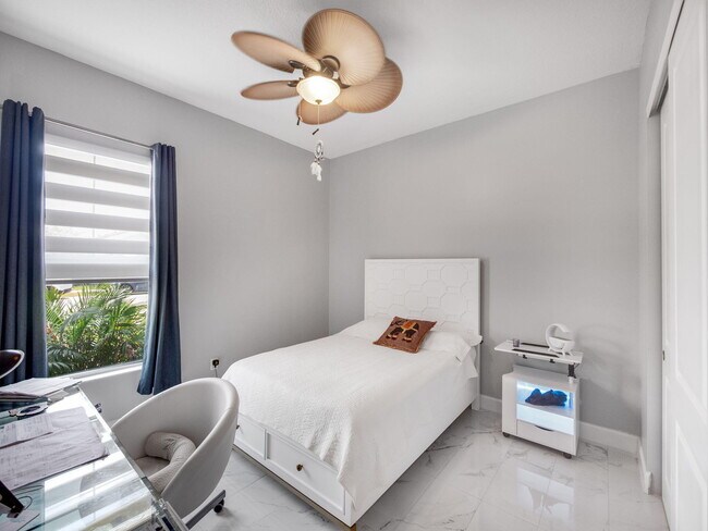 Building Photo - 5857 Whippoorwill Cir