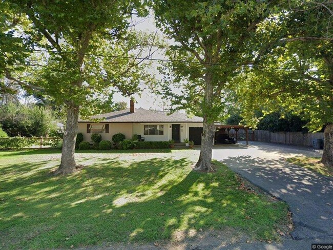 Primary Photo - Must See South Redding 3 Bedroom Home on 3...