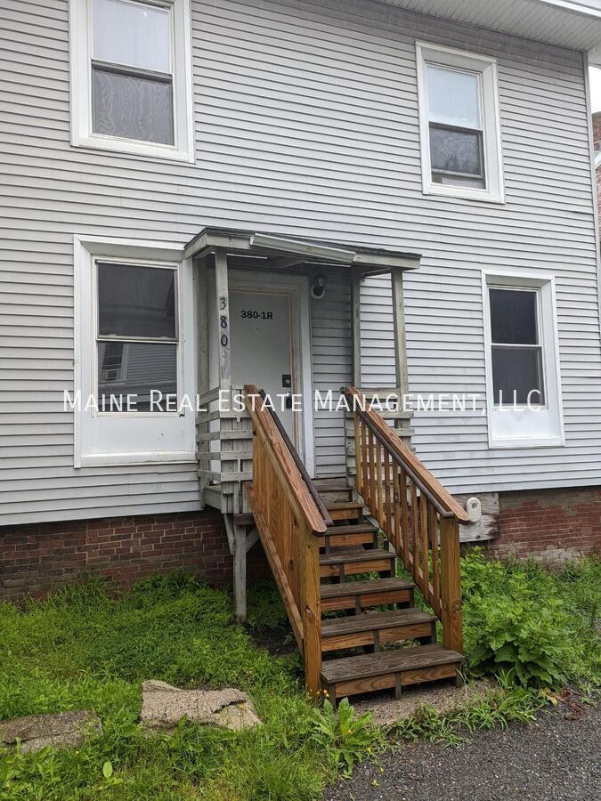 Building Photo - 380 Hammond St