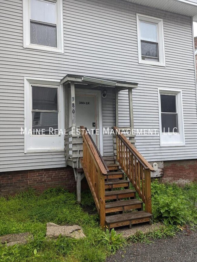 Building Photo - 380 Hammond St