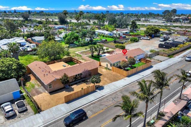 Building Photo - 625 Santa Fe Dr