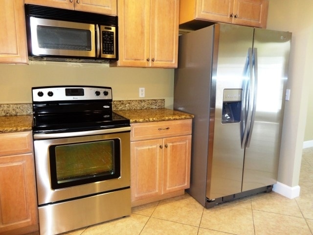 Building Photo - 11 Kings Ct