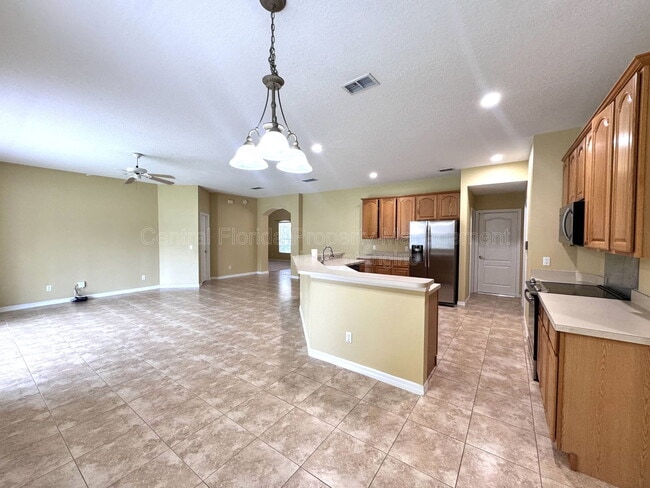 Building Photo - 10118 Shortwood Ln